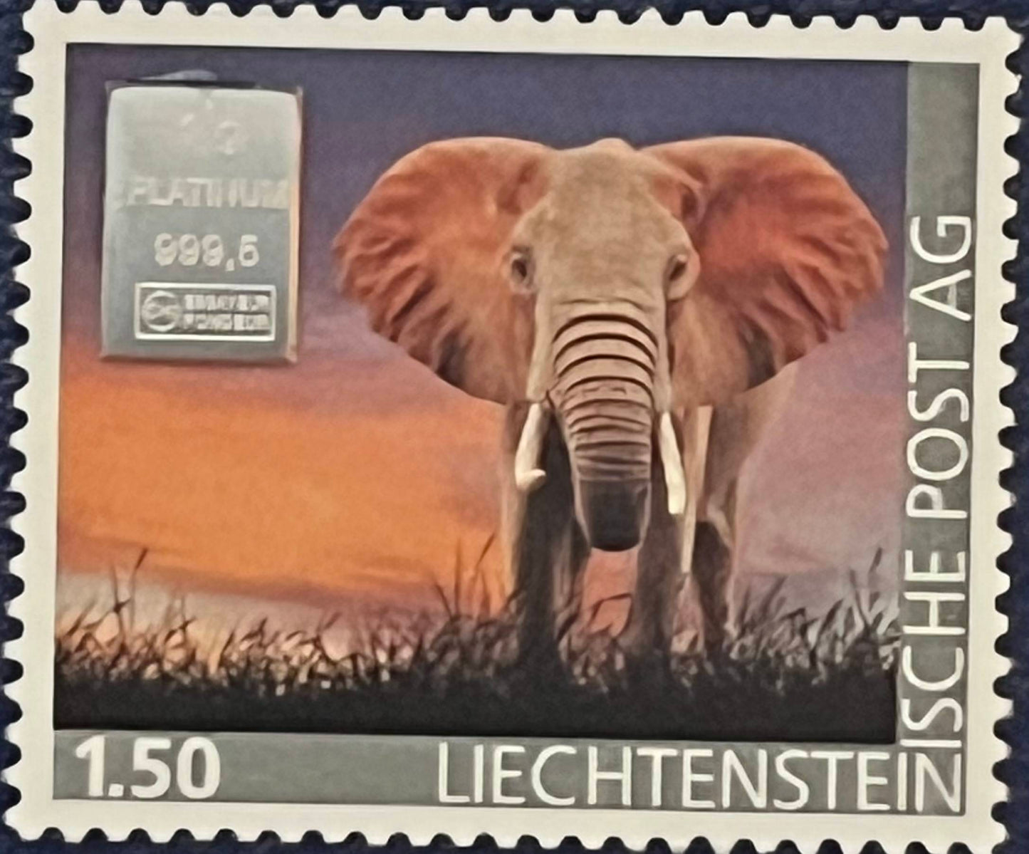 Liechtenstein - erste Briefmarke mit echtem Platinbarren postfrisch