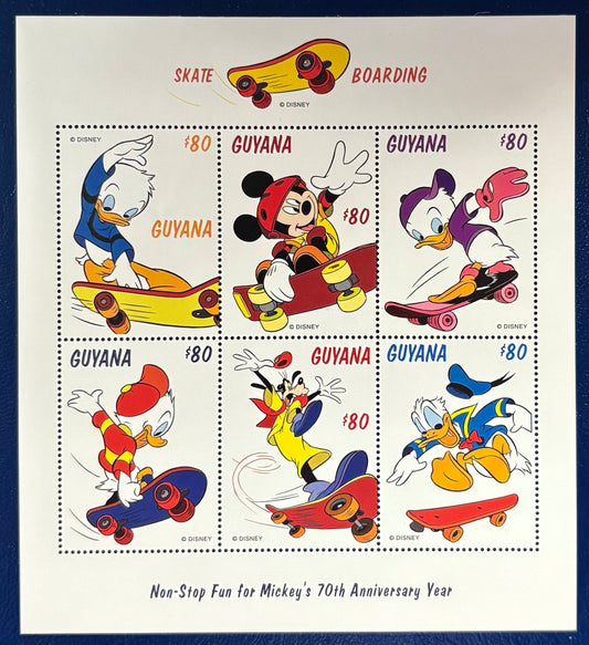 Unsere Disney Figuren auf dem Skateboard, Kleinbogen