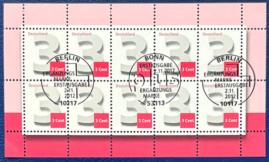Die 3 er Briefmarke im Kleinbogen mit Ersttagsstempel