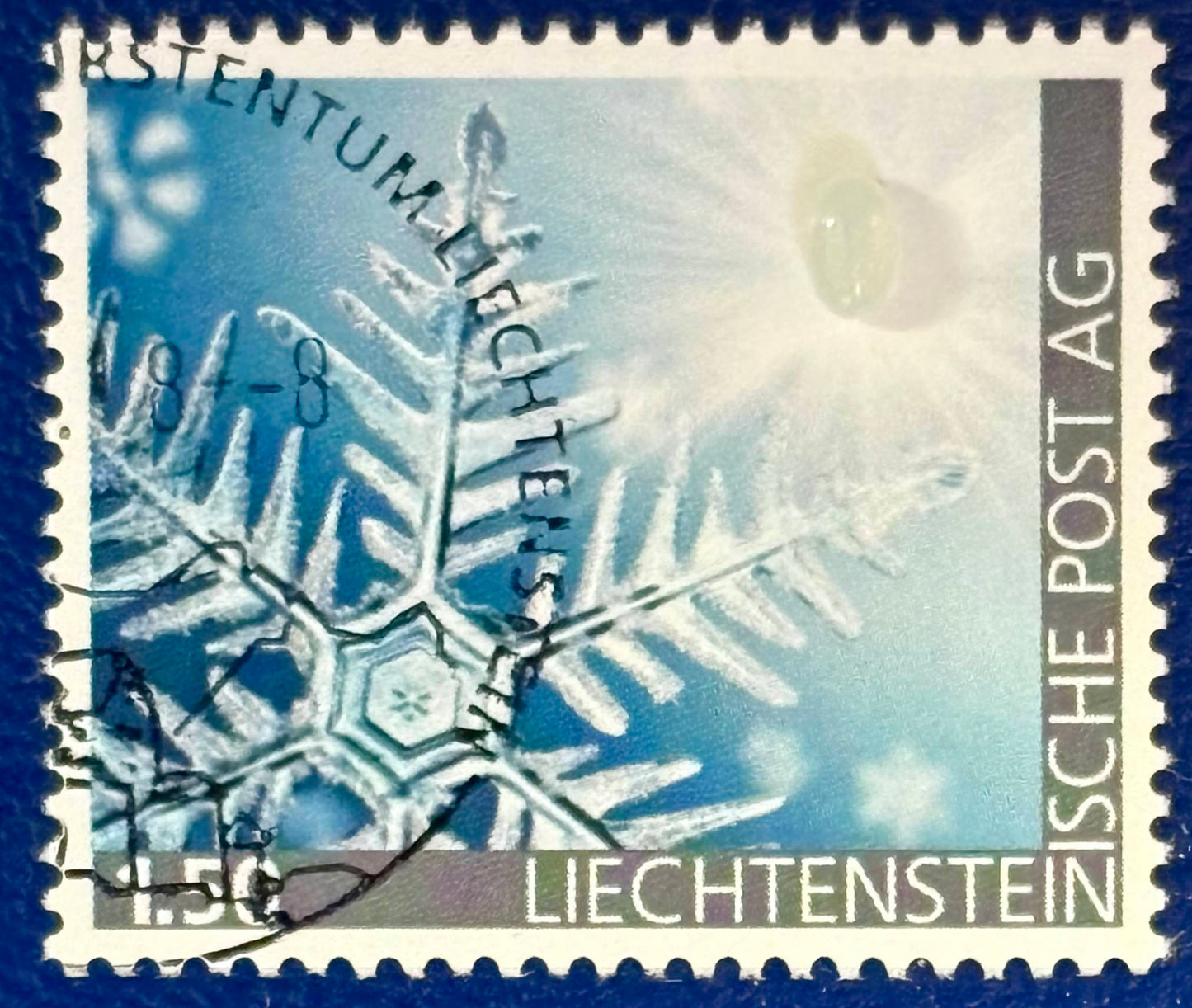 Liechtenstein - Die erste Aquamarin-Briefmarke gestempelt