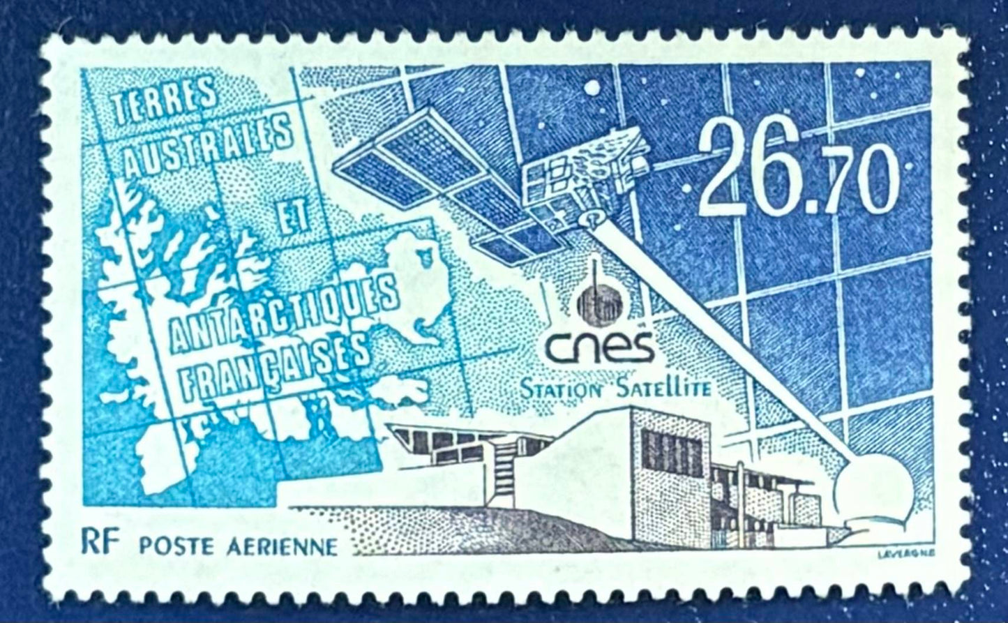 Französische Gebiete in der Antarktis - Einzelwert "Satellitenstation des Nationalen Zentrums für Raumforschung"